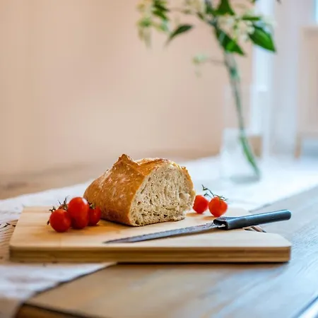 120qm, Cozy Apartment, Sehr Zentral Am Hbf, 3sz Appartement *