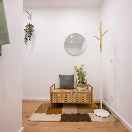 Apartment 120qm, Cozy Apartment, Sehr Zentral Am Hbf, 3sz Koblenz (Rhineland-Palatinate)