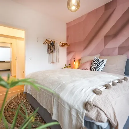 Apartment 120qm, Cozy Apartment, Sehr Zentral Am Hbf, 3sz Koblenz (Rhineland-Palatinate)