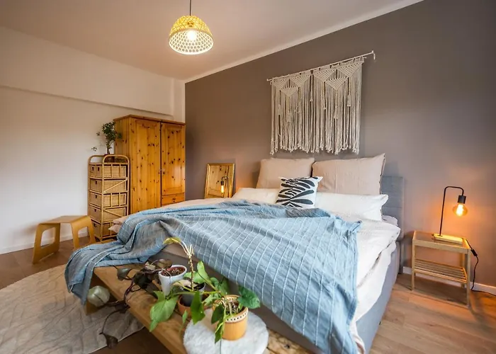 120qm, Cozy Apartment, Sehr Zentral Am Hbf, 3sz *