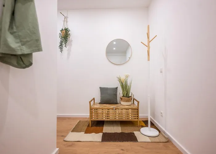 Апартаменты 120qm, Cozy Apartment, Sehr Zentral Am Hbf, 3sz Кобленц