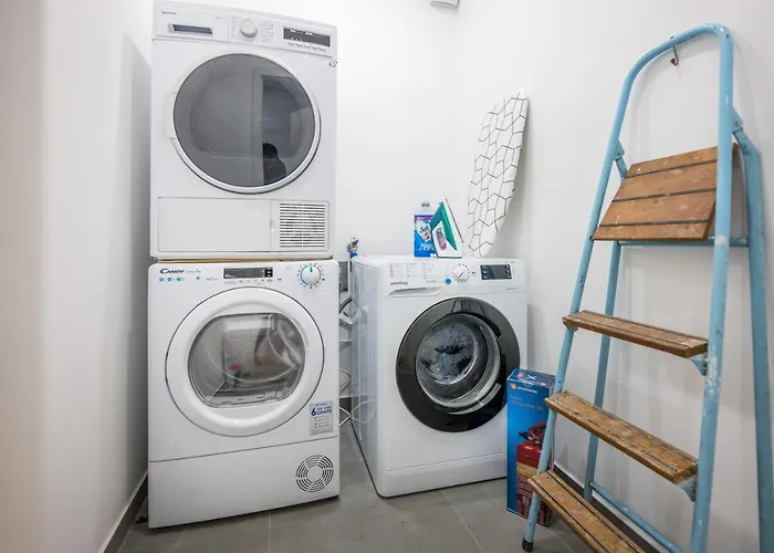 Appartamento 120qm, Cozy Apartment, Sehr Zentral Am Hbf, 3sz *