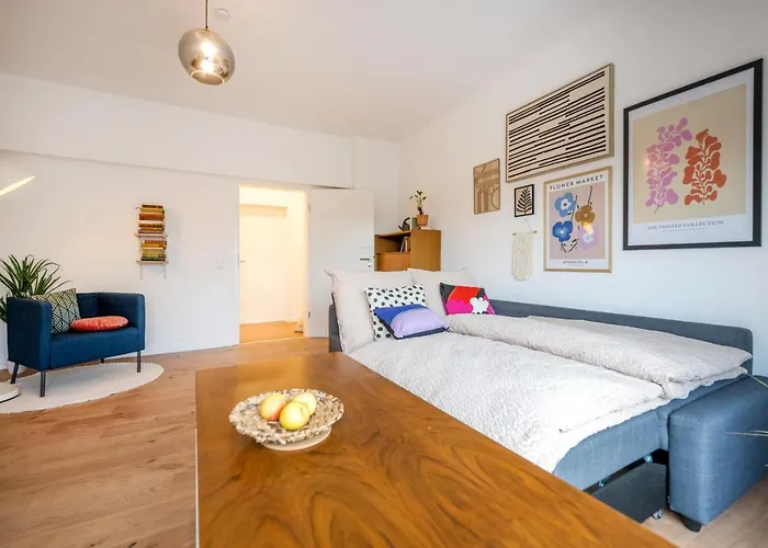 Appartamento 120qm, Cozy Apartment, Sehr Zentral Am Hbf, 3sz